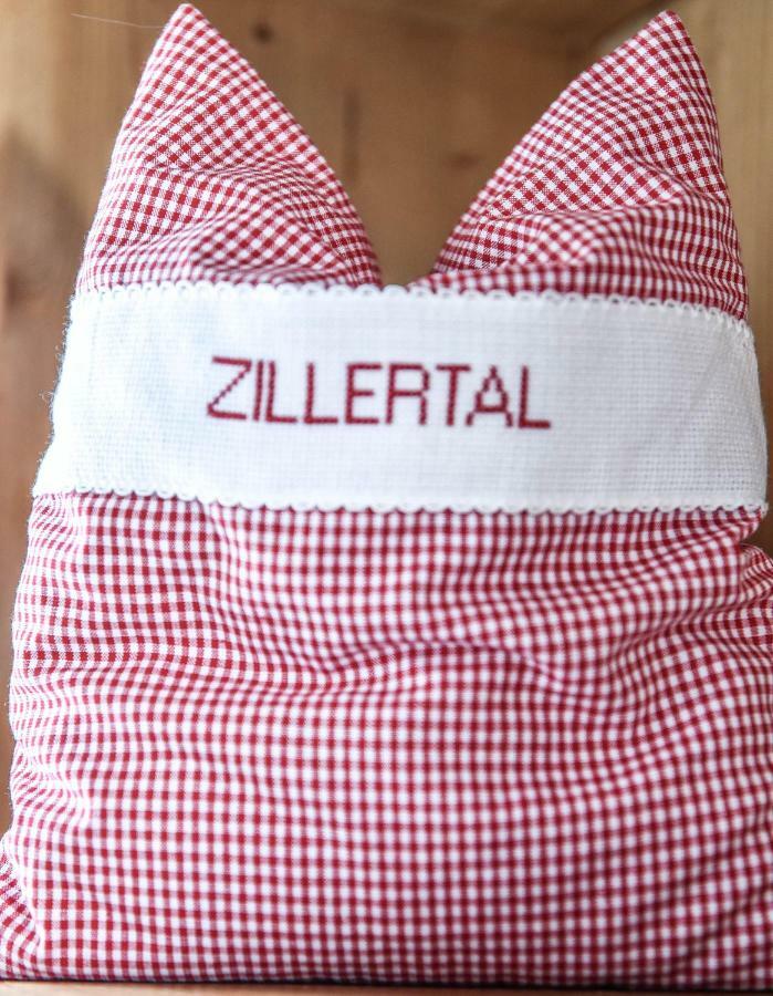 Ferienhaus Schneiderhaeusl Zillertal Stummerberg Zewnętrze zdjęcie